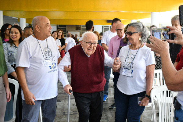 Solenidade em homenagem ao centenário do Prof. Antonio Soares Lopes