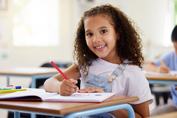 Bolsas sociais de 50% para a Educação Básica