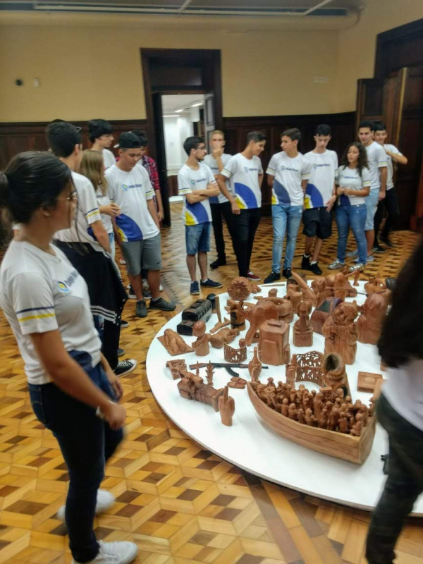 Excursão para Exposição Raiz Weiwei no CCBB com o 9° Ano, 1° e 2° Série do Ensino Médio!