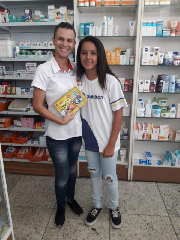 “Entregue um livro e espalhe conhecimento " com o 7º Ano