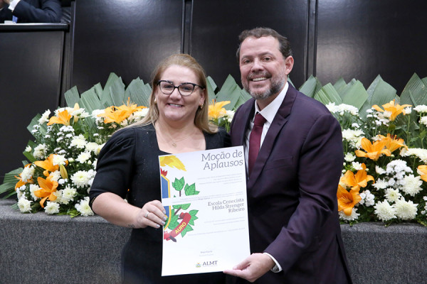 Escola Cenecista Hilda Strenger Ribeiro recebe Moção de Aplausos na Assembleia Legislativa de Mato Grosso