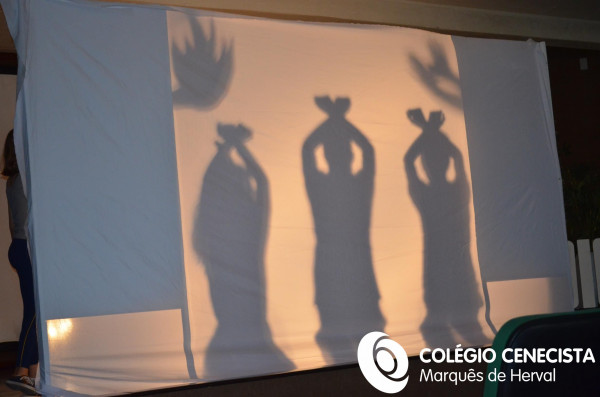 Teatro de Sombras no colégio
