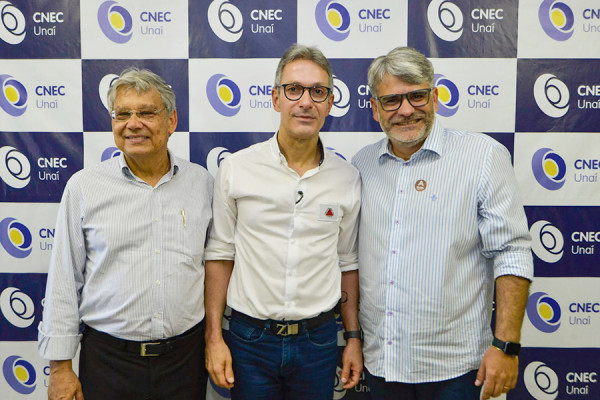 Governador Romeu Zema visita unidades da CNEC de Unaí