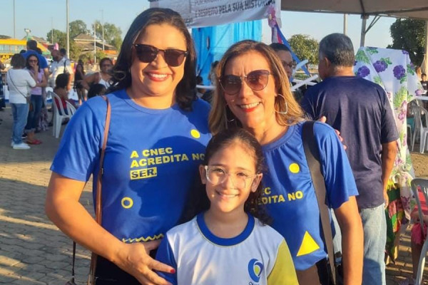 Alunos cenecistas recebem premiação no Concurso de Redação e Desenho