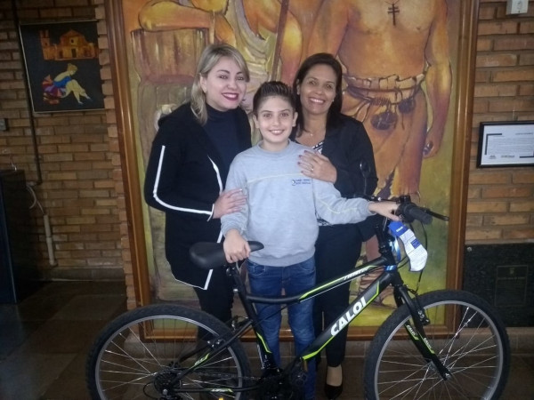 O aluno João Marcelo Pavlak, do 5º ano,  1º lugar na redação dentre todas as escolas privadas da cidade de Santo Ângelo.